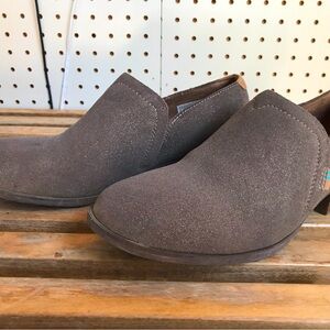 Women's Brown Suede Slip-On Shoes
